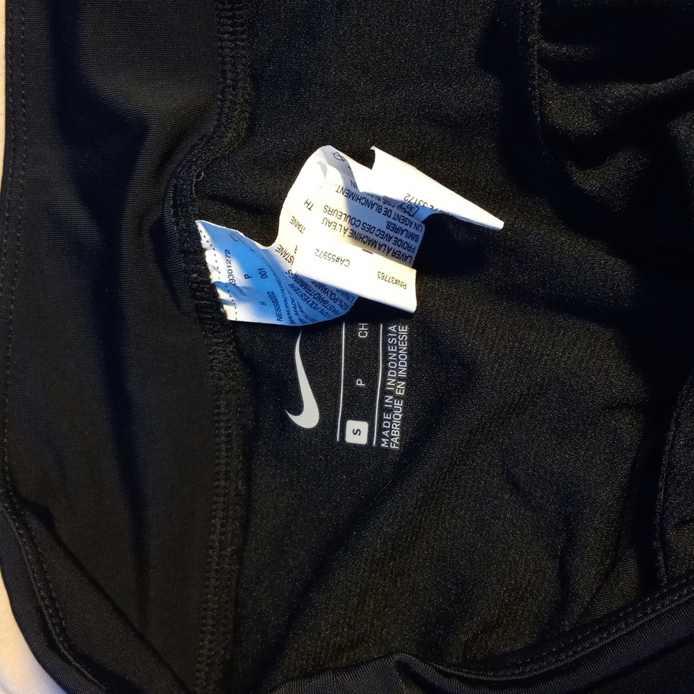 Shorts - Picture 2 of 3